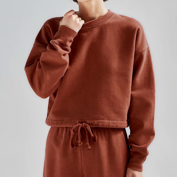 Wilfred Free (Aritzia) Fleece Cropped Sweatshirt Sz M (Faded Bubble Pink) - Picture 6 of 6